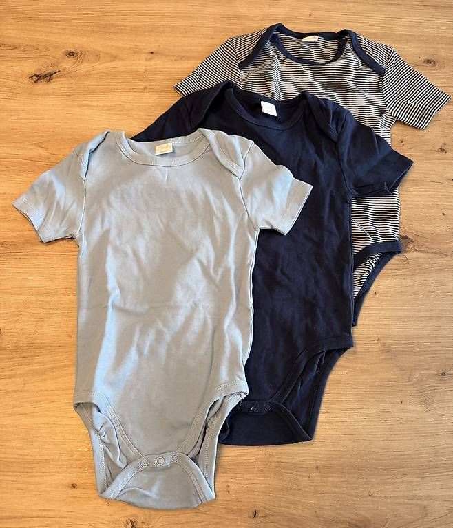 Biancheria intima: Kurzarmbodys von Smile Grösse 98/104 – Usato da Stettfurt venduto da Annili87