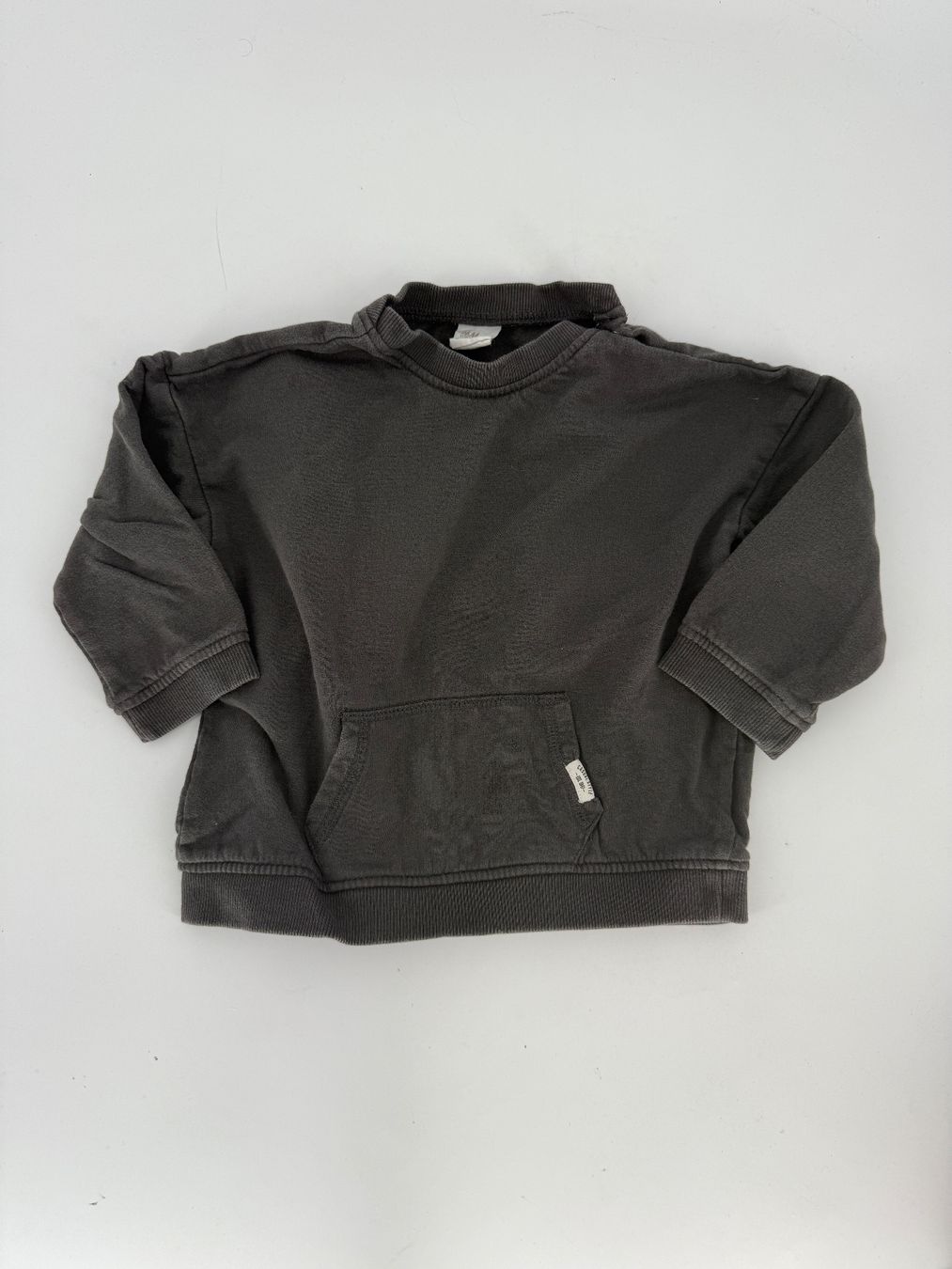 Pulls et sweat-shirts: Pullover Gr. 86 von H&M – D'occasion à Auenstein par moin.