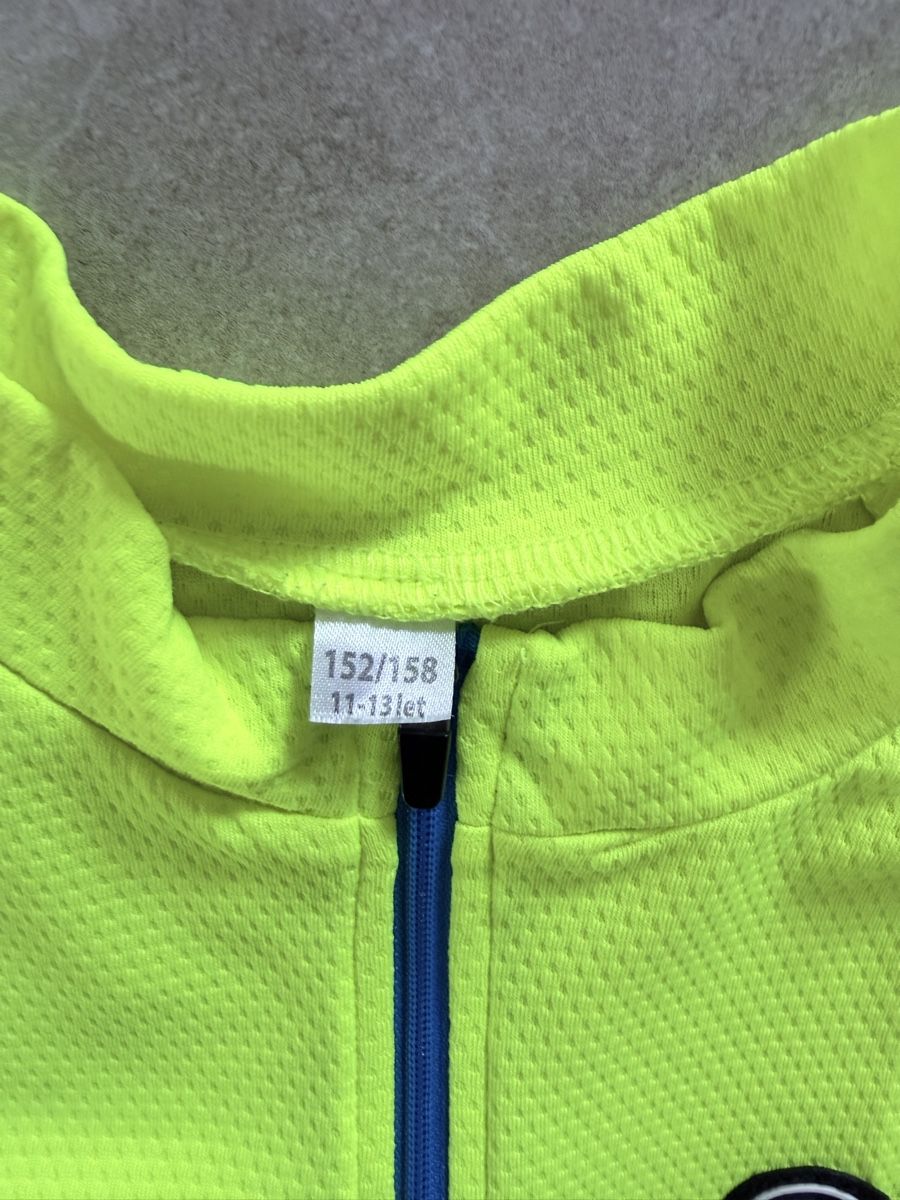 Canottiere & Pantaloni: Velo Trikot Gr. 152/158 – Usato da Brüttisellen venduto da Ayersa 5