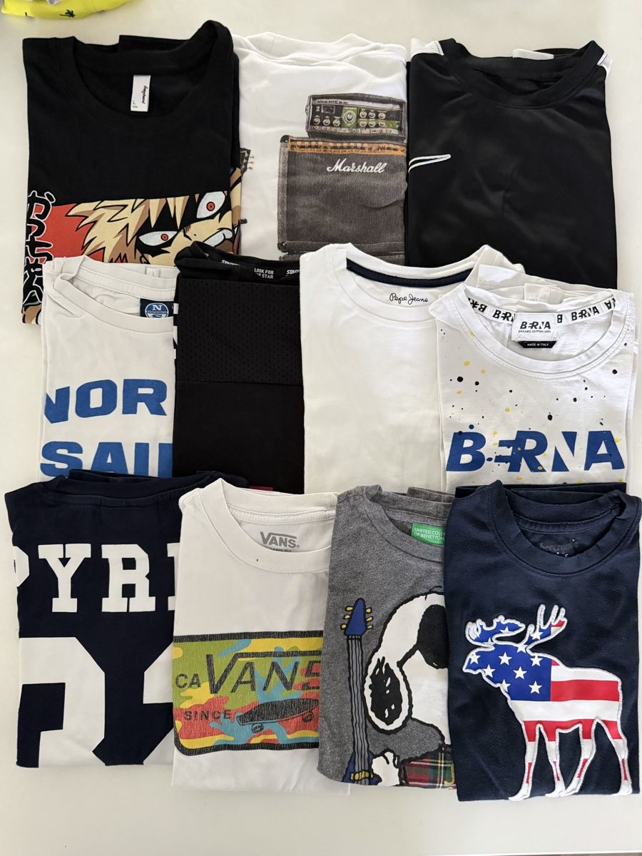 T-shirt: 11x t-shirt – Nuovo (secondo la descrizione) da Riva San Vitale venduto da anouky01