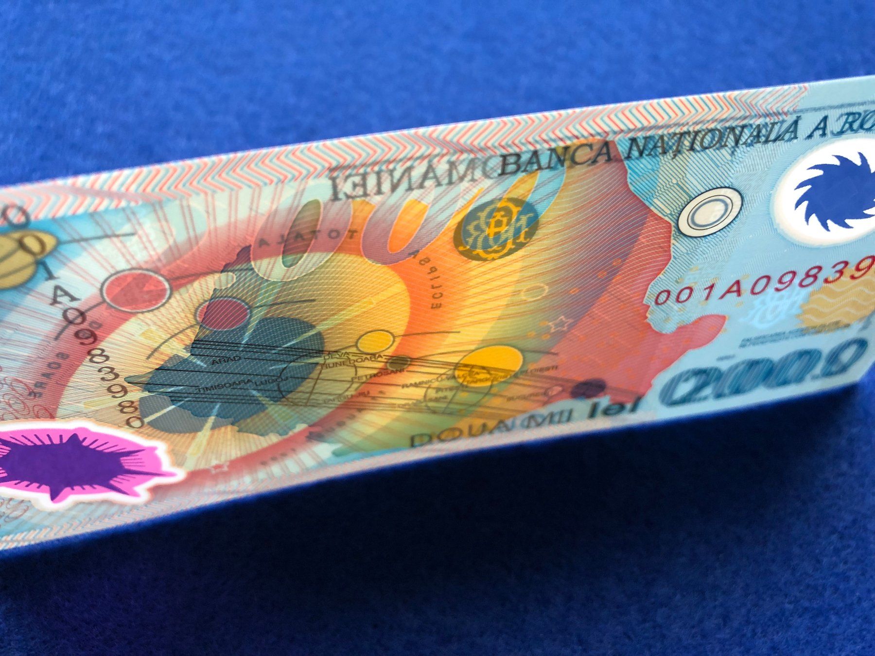 Banknoten: !! 001A !! - Romania - Rumänien - 5x2000 Lei UNC - Millenium – Neu und originalverpackt aus Pfäffikon SZ von Sieben77 4