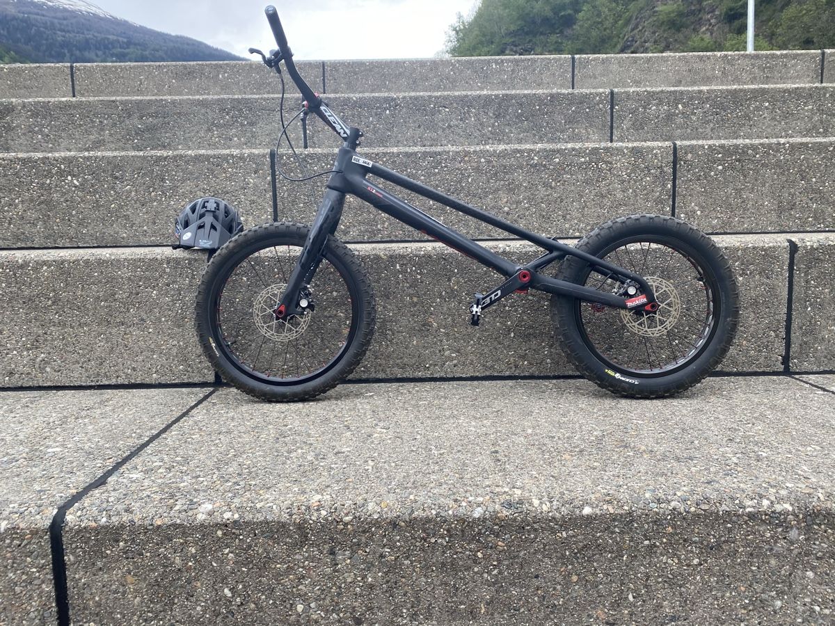 Biciclette: Trial Bike Clean k1.2 full carbon – Usato da Poschiavo venduto da flo_9nvg