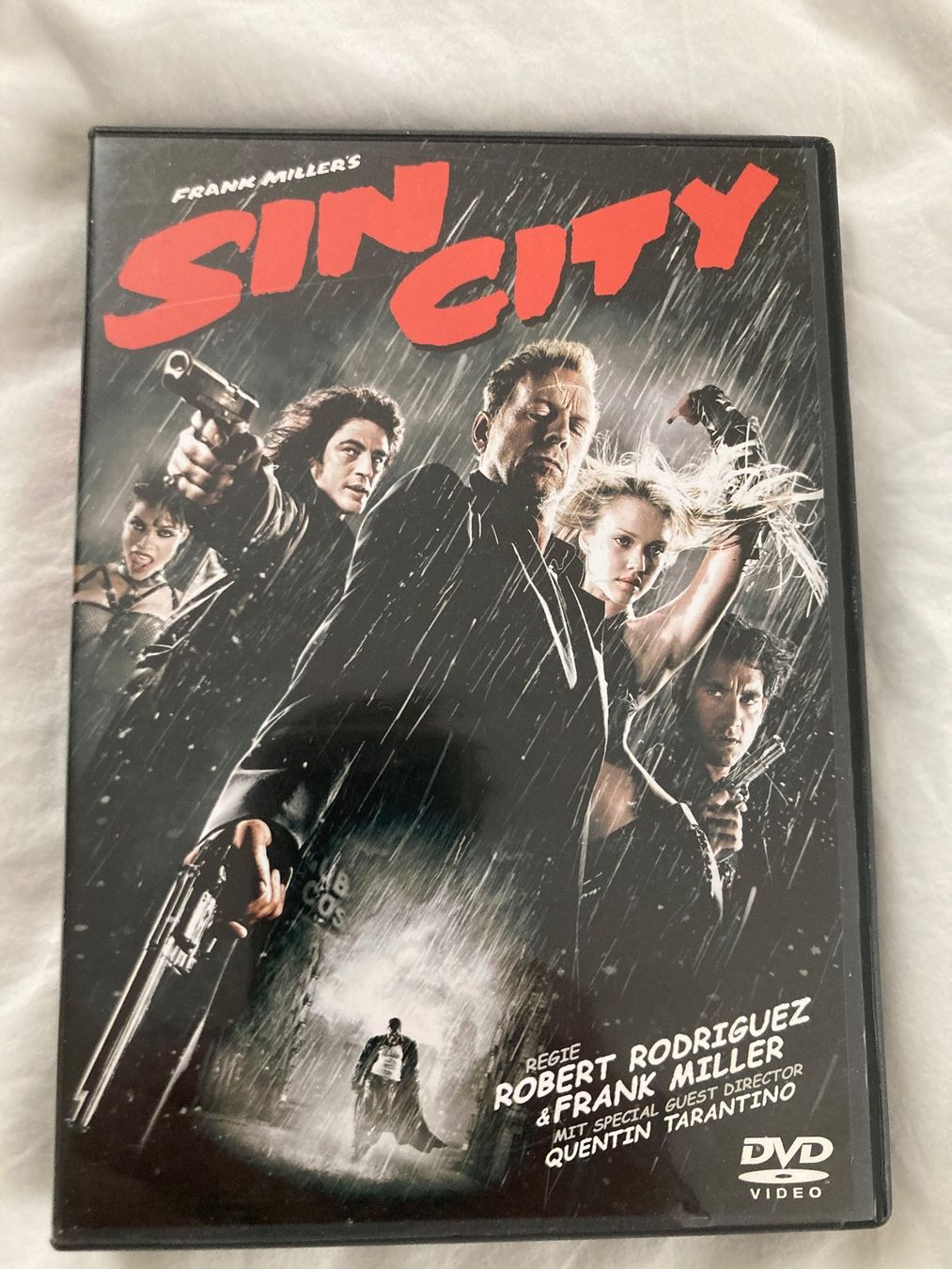 Tutti i DVDs: Sin City - DVD – Usato da Bern venduto da Mige05