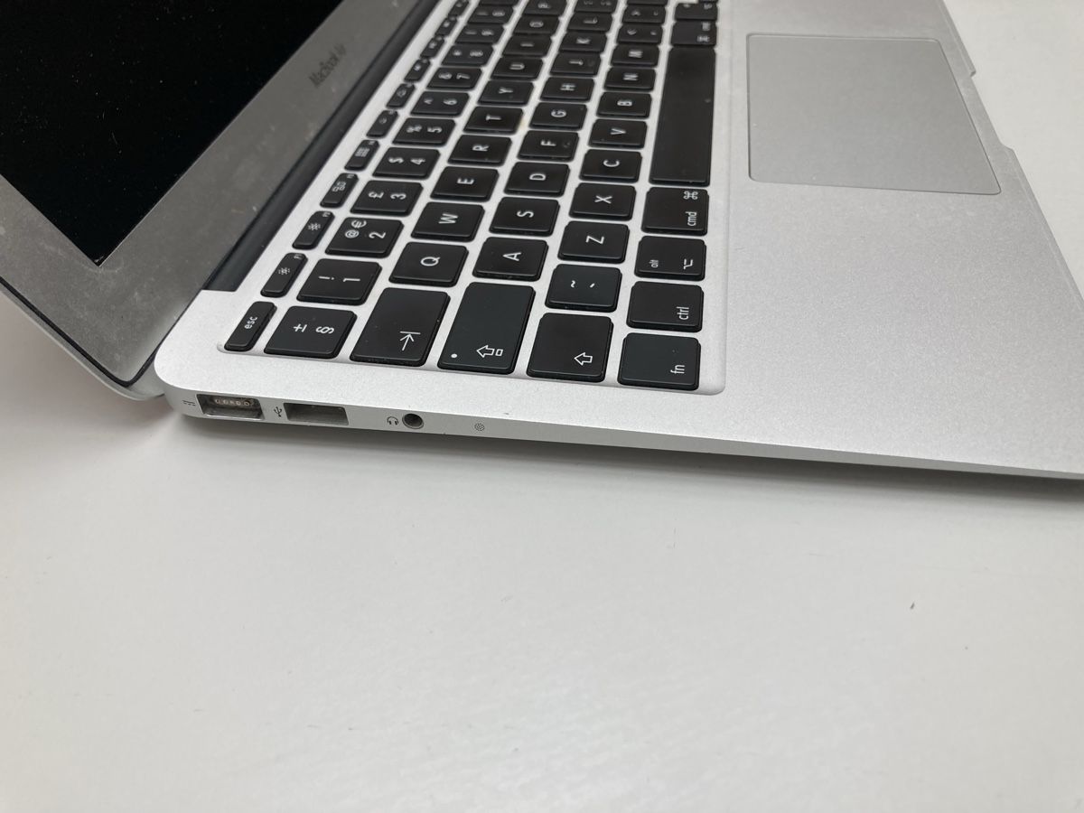 Apple Portables: Apple MacBook Air DEFEKT – Défectueux à Flawil par rcnkr 2