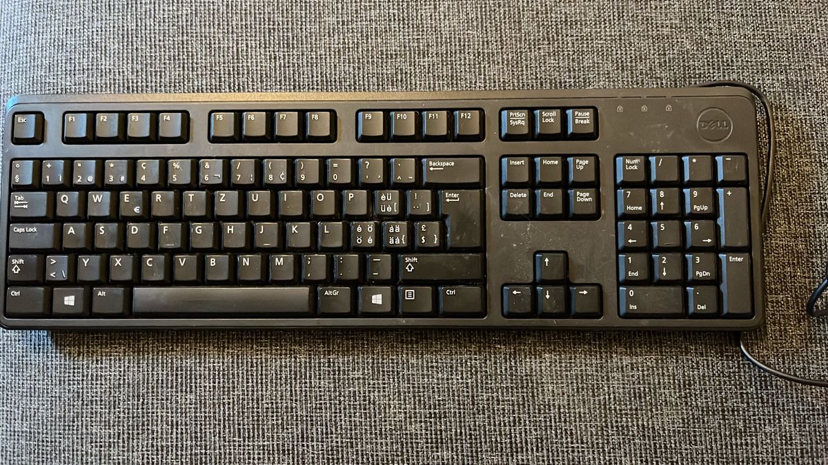 Dell Claviers: Clavier Dell USB QWERTZ – D'occasion à Troistorrents par Ricardolino1993