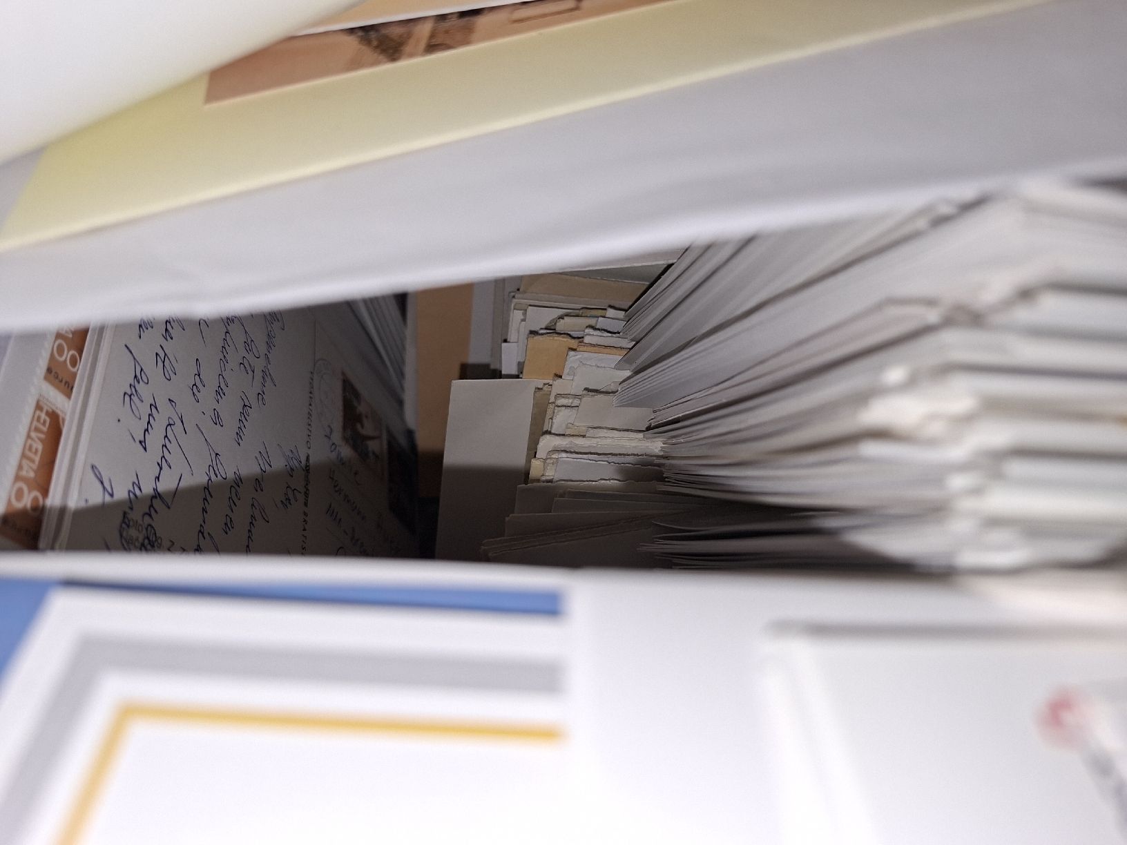 Tutti i francobolli: Kiste ca 8KG Briefmaterial  – Usato da Balgach venduto da SIMEON27 2