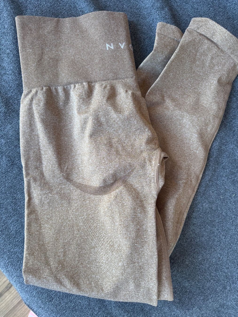 NVGTN Leggings: NVGTN Leggings Grösse M NEU – Nuovo (secondo la descrizione) da Dürrenäsch venduto da 1kirs