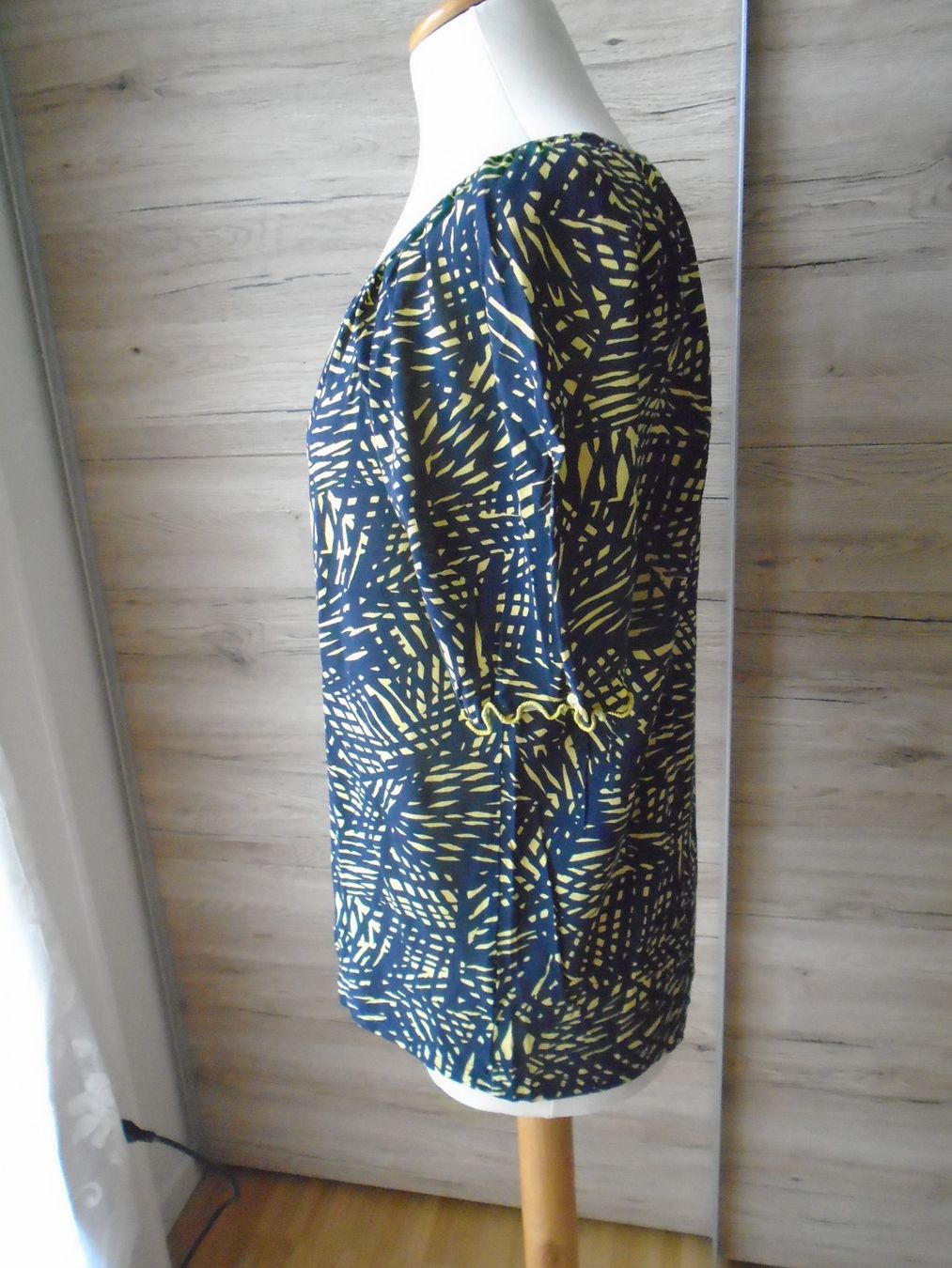 Hessnatur T-Shirts: Hessnatur T-Shirt Gr. 40. – Gebraucht aus Basel von Fiona-Lea 2