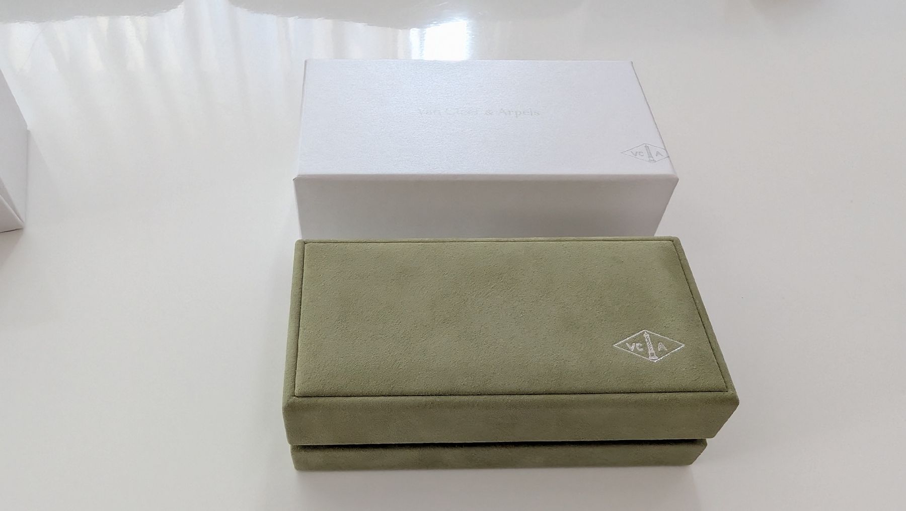 Armbänder & -reifen: Van Cleef &Arpels Armband – Neu (gemäss Beschreibung) aus Zürich von pho_fjk5 2