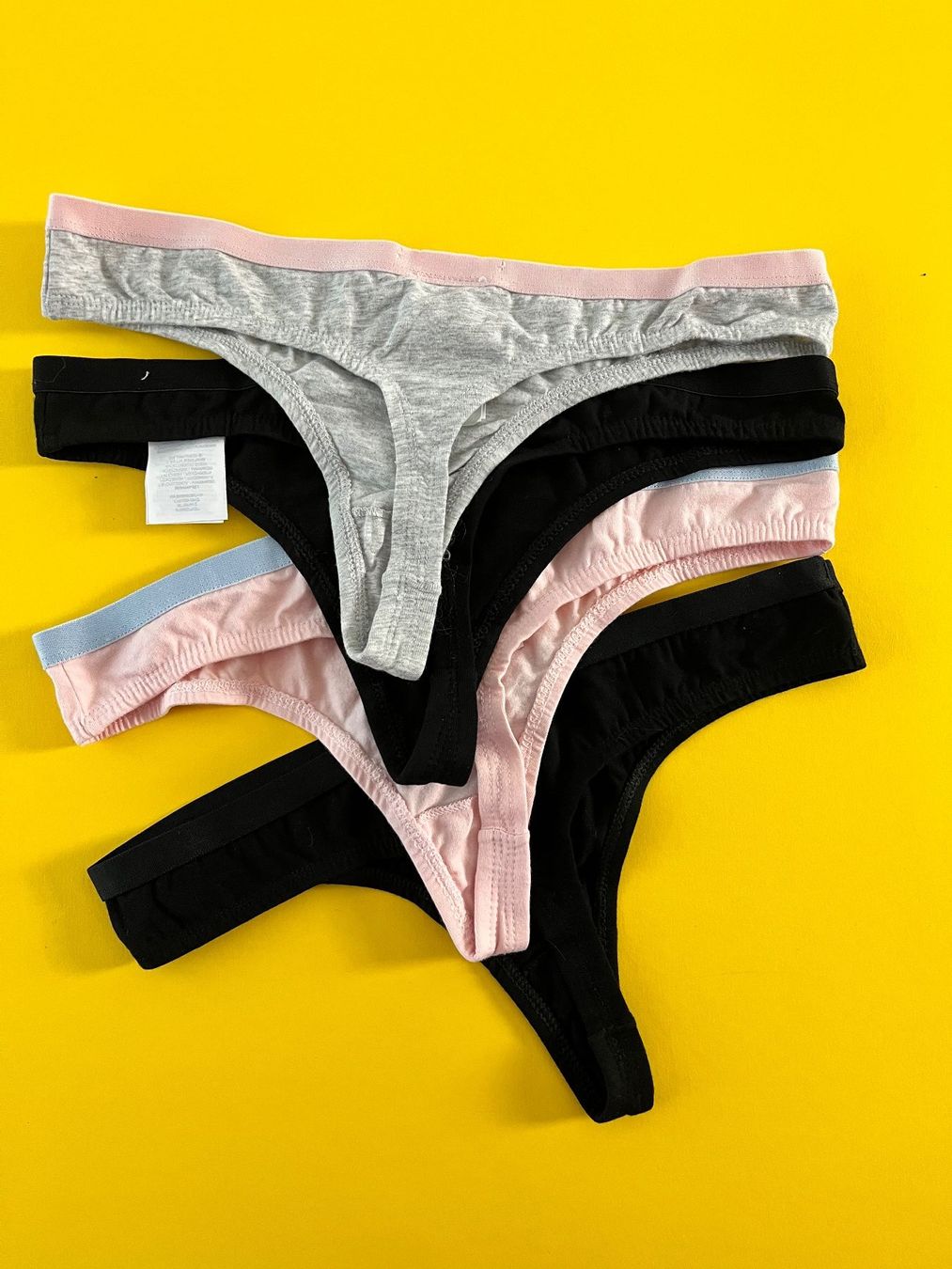 Altra biancheria intima: String, JAKE'S, Grösse XS  (4 Stück) – Nuovo (secondo la descrizione) da Rudolfstetten venduto da gst_g7xl 1