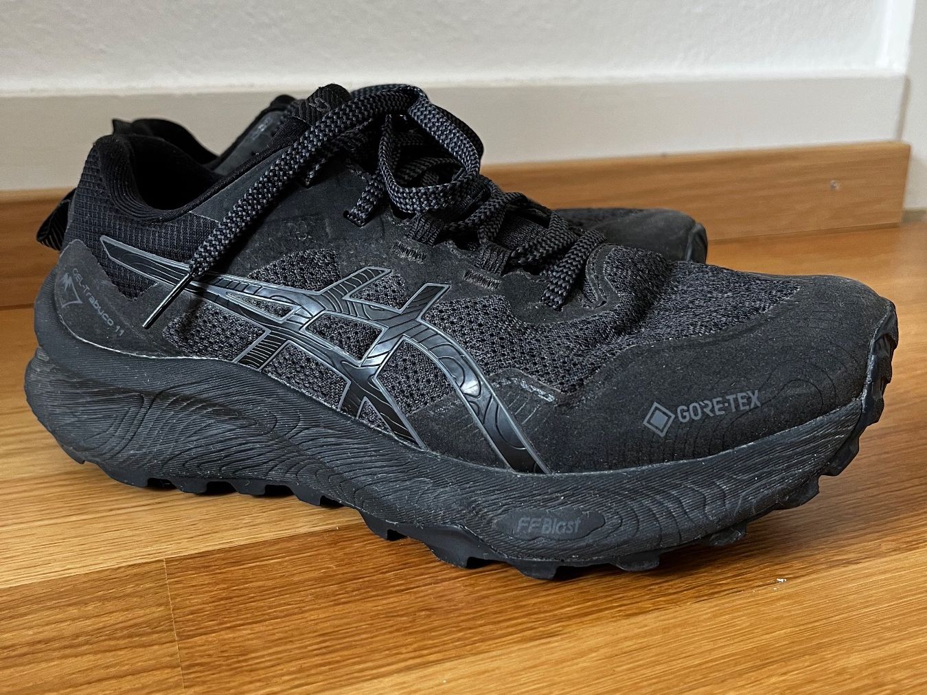 Asics Scarpe da donna: ASICS Gel-Trabuco 9 GTX – Nuovo (secondo la descrizione) da Zürich venduto da corinne.nussbaumer20