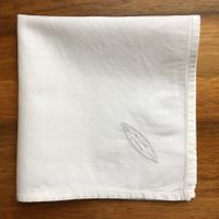 Taschentuch mit Monogramm H  /  zartes Tuch schöner Rand