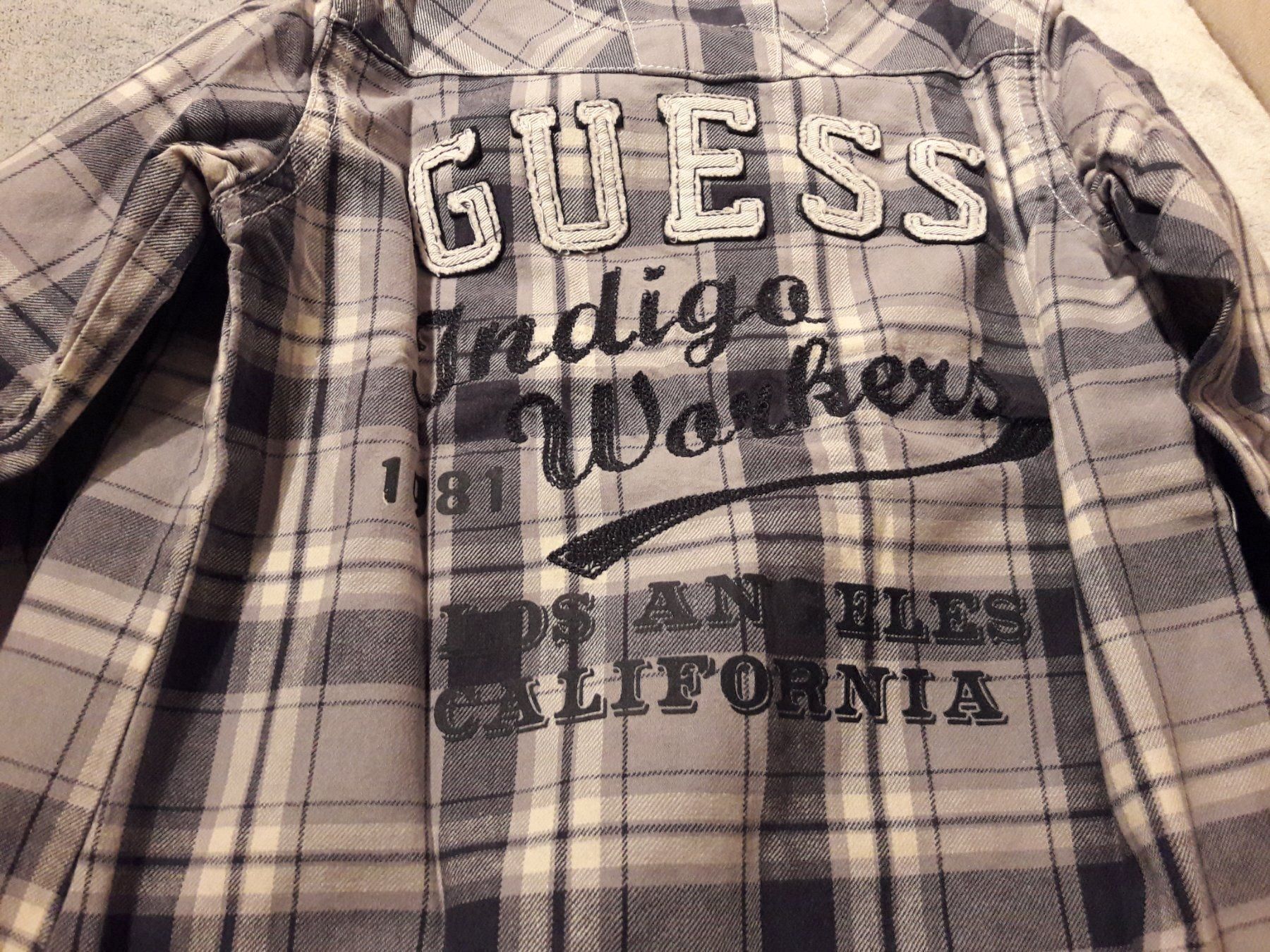 Guess Chemises, T-shirts & Polos: Chemise - Guess - 3 ans – D'occasion à Zürich par heldc 3