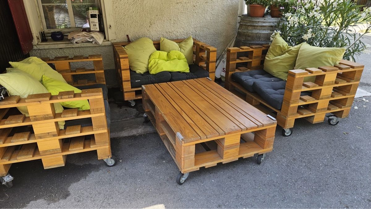 Divani: Palett Lounge 4 teilig – Usato da Steffisburg venduto da A.E.Gundi 1