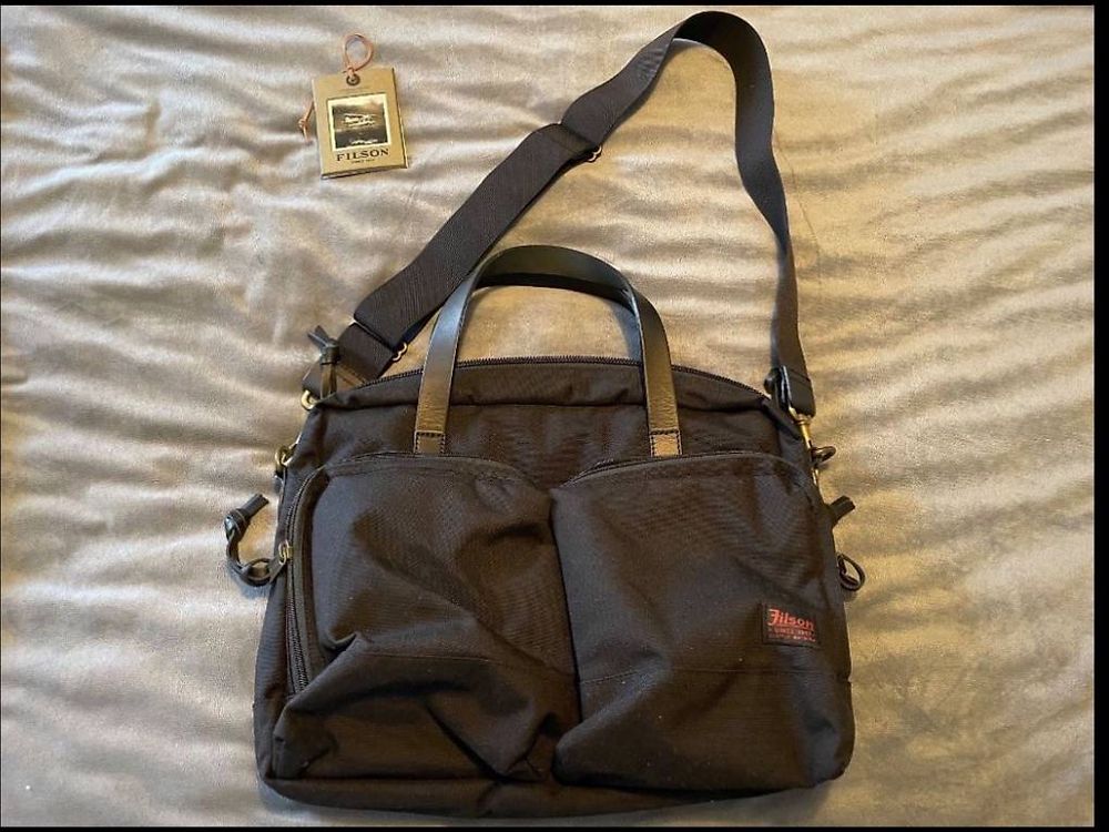 Mallette Filson Sergé Robuste Original En Pruche - Taille Medium, Couleur Verte - Neuf Rare Avec étiquette, Fabriqué Aux USA