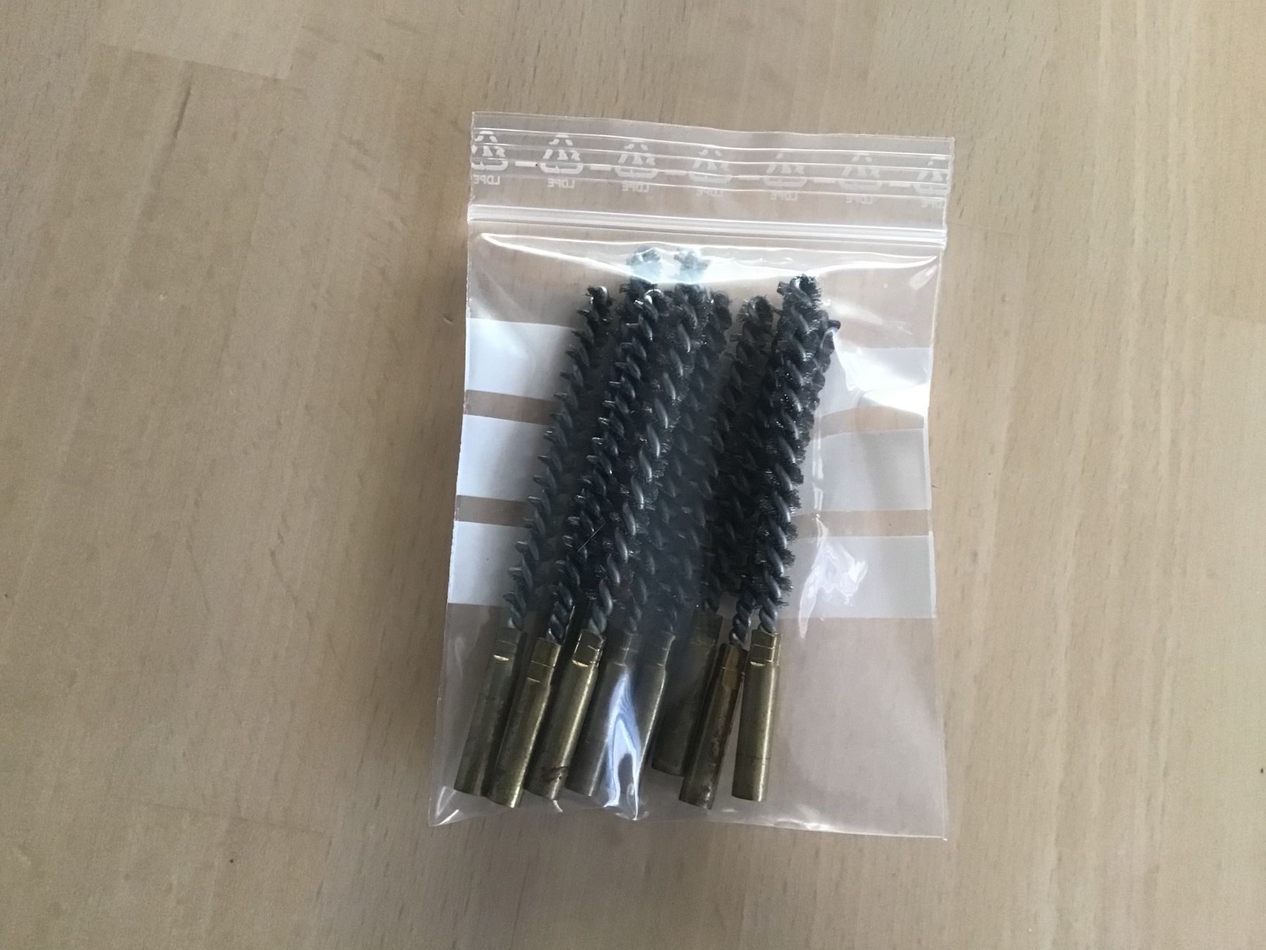 Schweizer Armee Altro per la casa: Set Reinigungsbürsten Stgw 90 Dm.5.6mm – Nuovo (secondo la descrizione) da Langenthal venduto da Ungscholi04