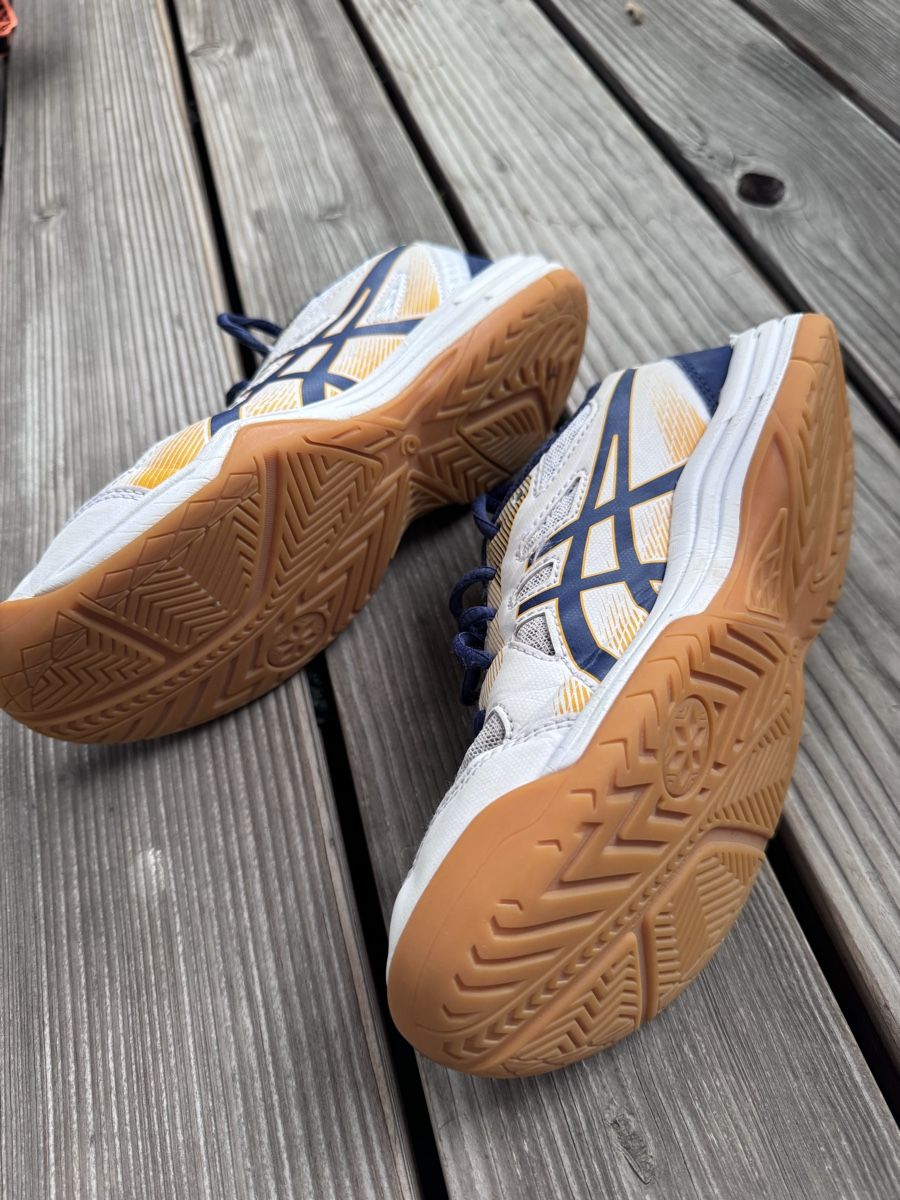 Asics Schuhe für Jungen: Asics Hallenschuhe – Gebraucht aus Ostermundigen von Clood 1