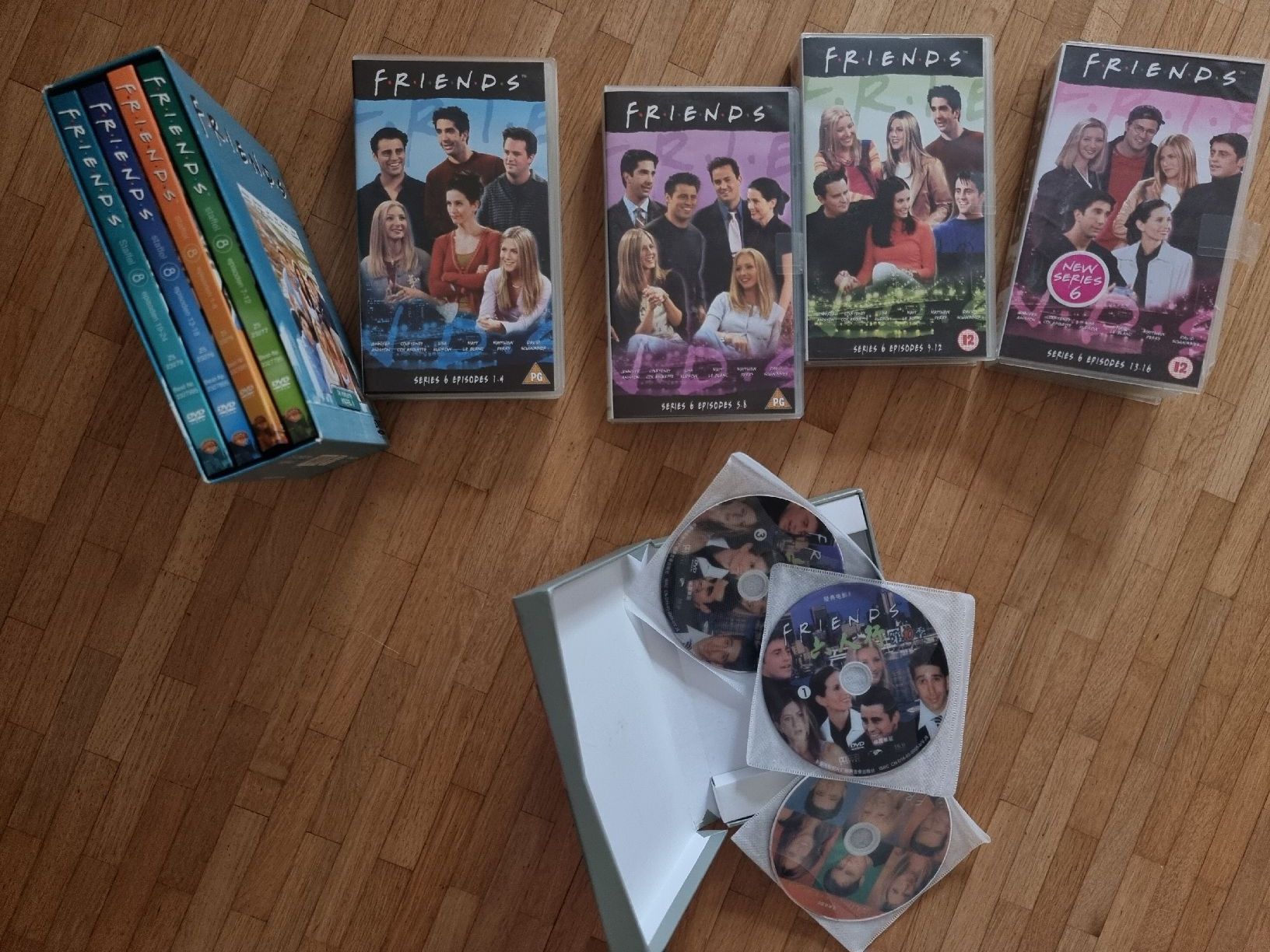 Tous les DVDs: videos – D'occasion à St.Gallen par EL03 2