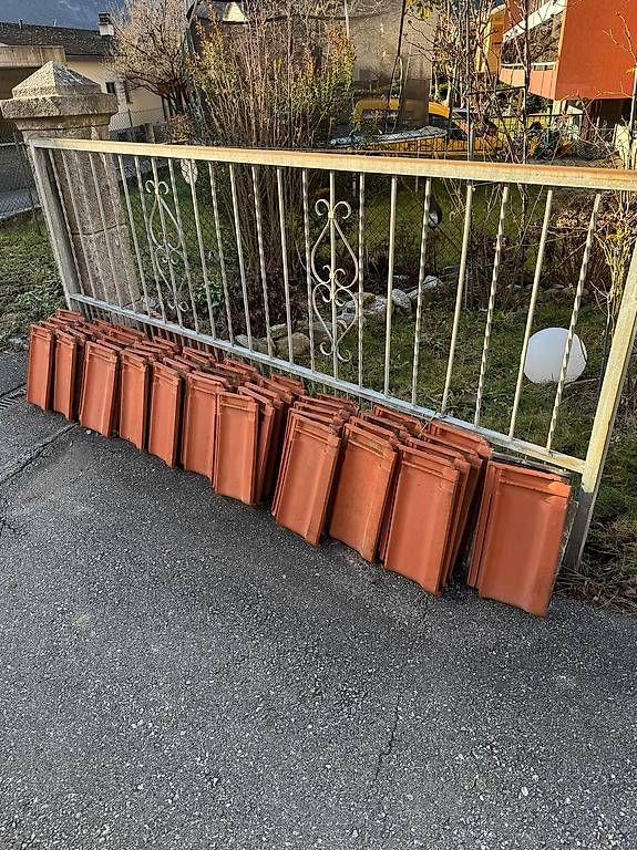 Pietre & tegole: 49 Tegole  / 49 Dachziegel – Usato da Biasca venduto da martin_ob 1