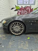 Originale Maserati GTS Felgen inkl. Pirelli Reifen wie neu