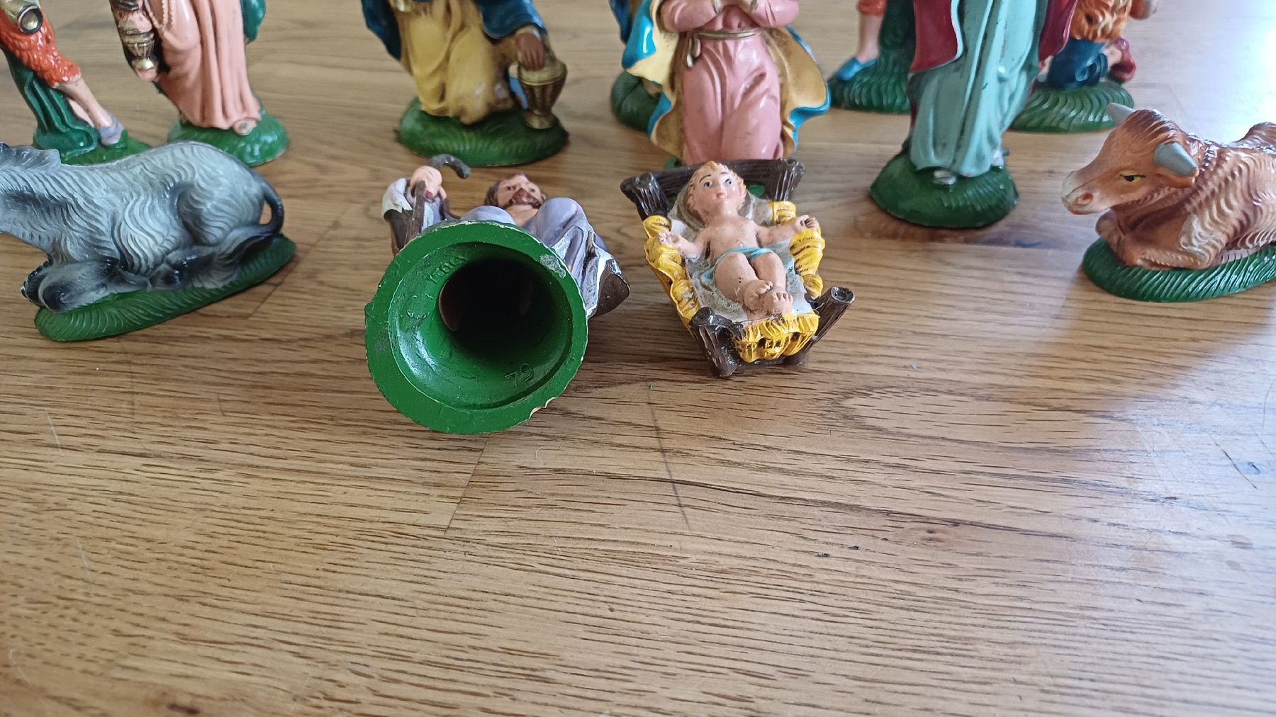 Statuette: Alte Krippenfiguren – Usato da Flawil venduto da Naphtali 7
