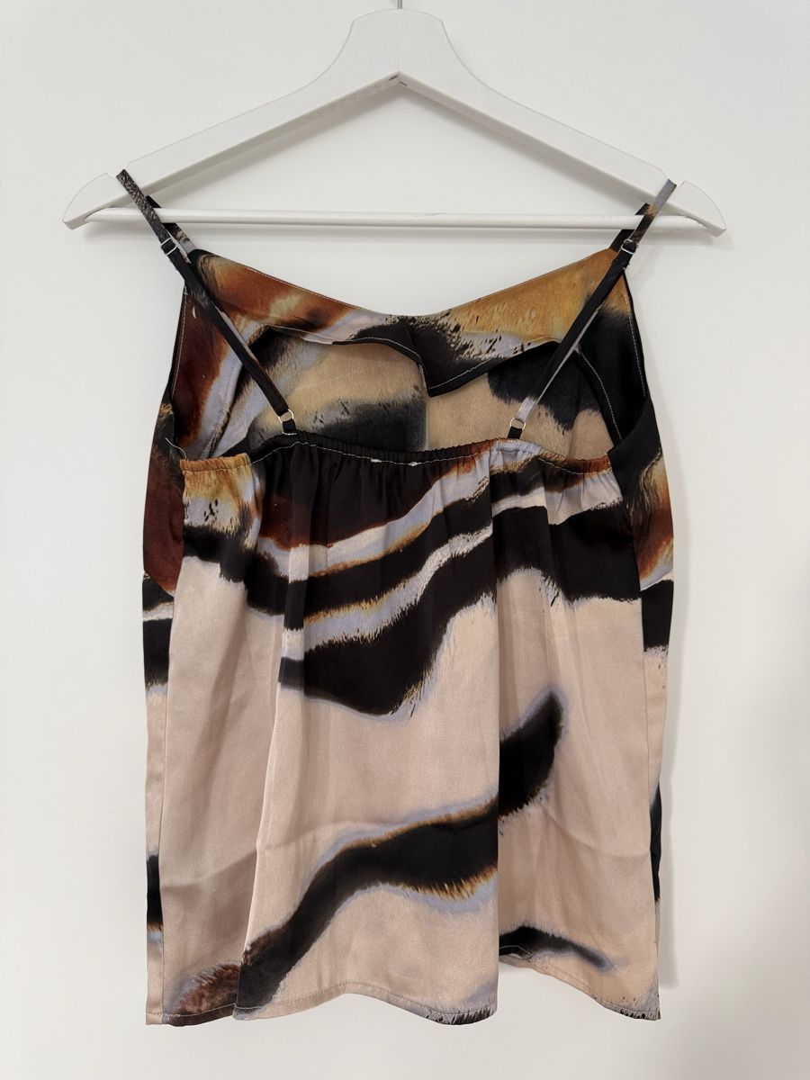 Tops: Top (seidenstyle) – Neu (gemäss Beschreibung) aus Zürich von jul_5t9s 1