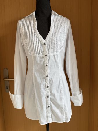 Elastische weisse Bluse