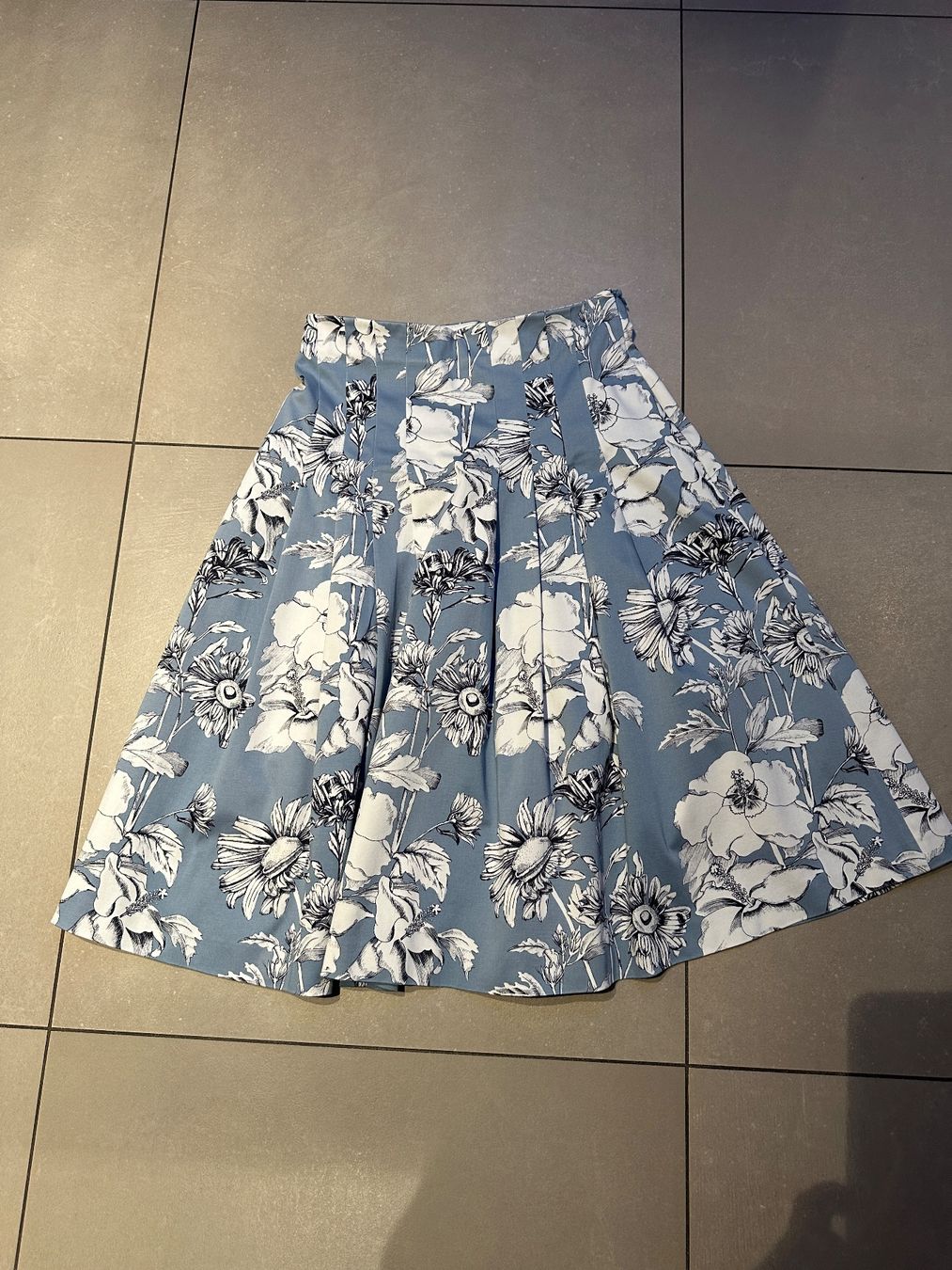 Max Mara Gonne: Blumenrock von MaxMara – Usato da Luzern venduto da Tinette 4