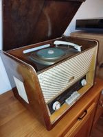 Rarität - antikes Radio mit Plattenspieler