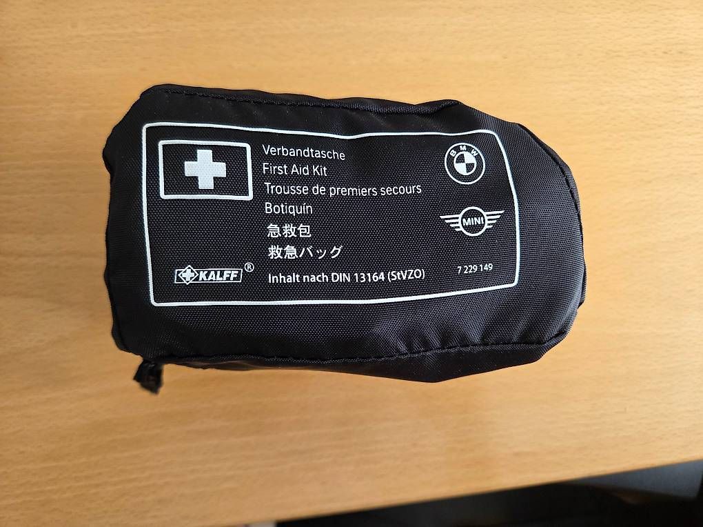 Verbandkästen: Original OVP Verbandtasche BMW/MINI CH – Neu (gemäss Beschreibung) aus Ennetbürgen von Riwemogmbh