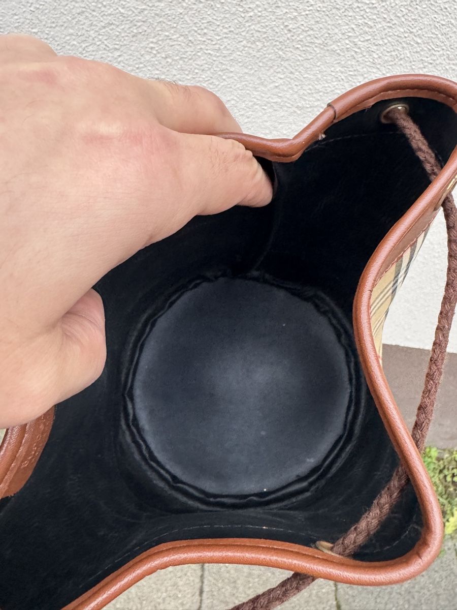 Burberry Sacs femmes: Vintage Burberry Bucket Bag – Neuf (Voir description) à Luzern par muh_22qq 6