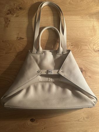 Akris Handtasche aus Leder, Farbe beige - ungebraucht!