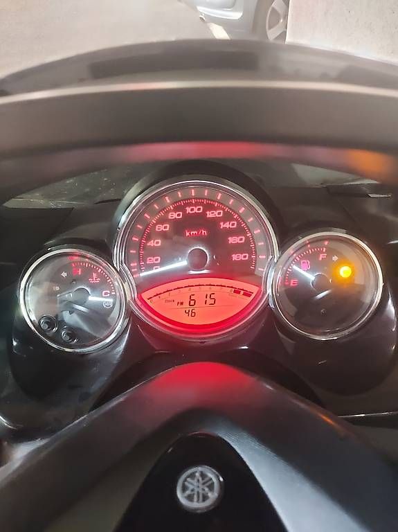 Yamaha Scooters: Tmax XP 500 – Défectueux à Stabio par kul_ft5m 4