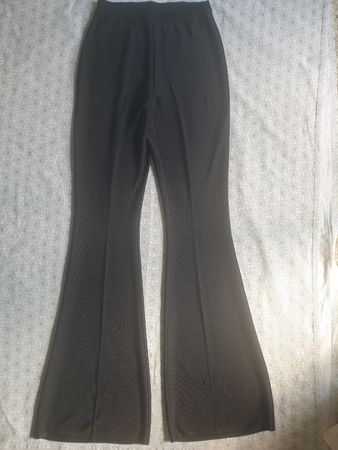 Hose NEU, Alaiia style, von Gross Zürich