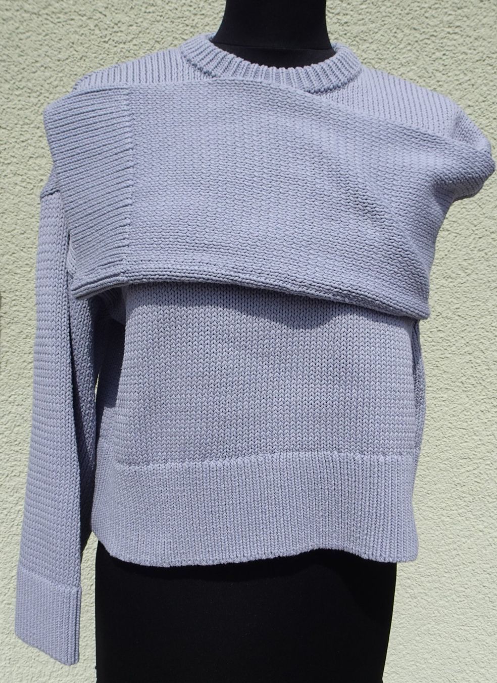 Esprit Pulls & Sweat-shirts: Esprit Strickpullover blau dick kurz weite ärmel Gr S – D'occasion à Winterthur par blumeblau77 3