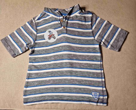 Cooles gestreiftes T-Shirt mit Kapuze, Töffli-Motiv, Gr. 134
