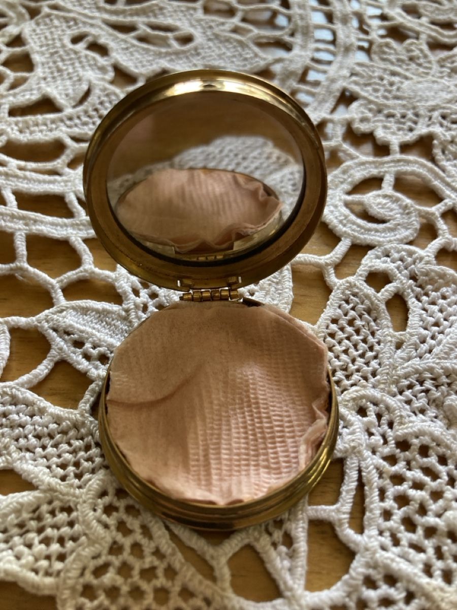 Estée Lauder Maquillage: Estée Lauder – D'occasion à Schwanden GL par bait04 2
