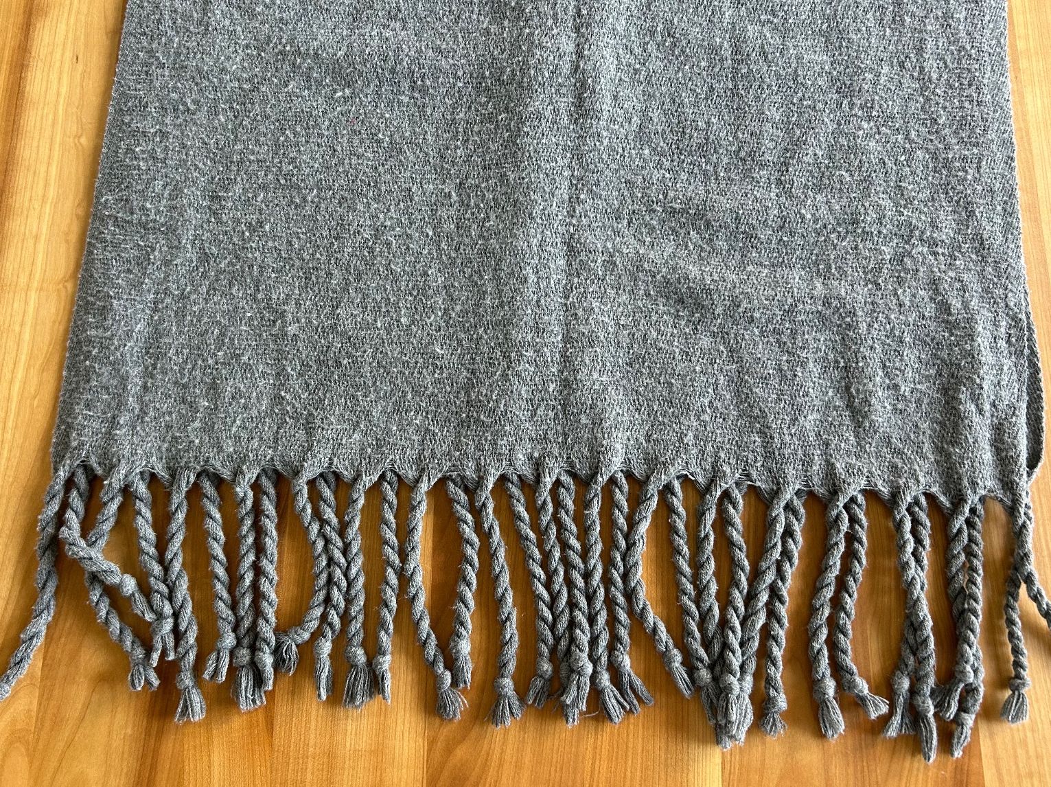 Foulards, Tücher & Schals: Winterschal grau – Gebraucht aus Schliern b. Köniz von mar_6wsv 1