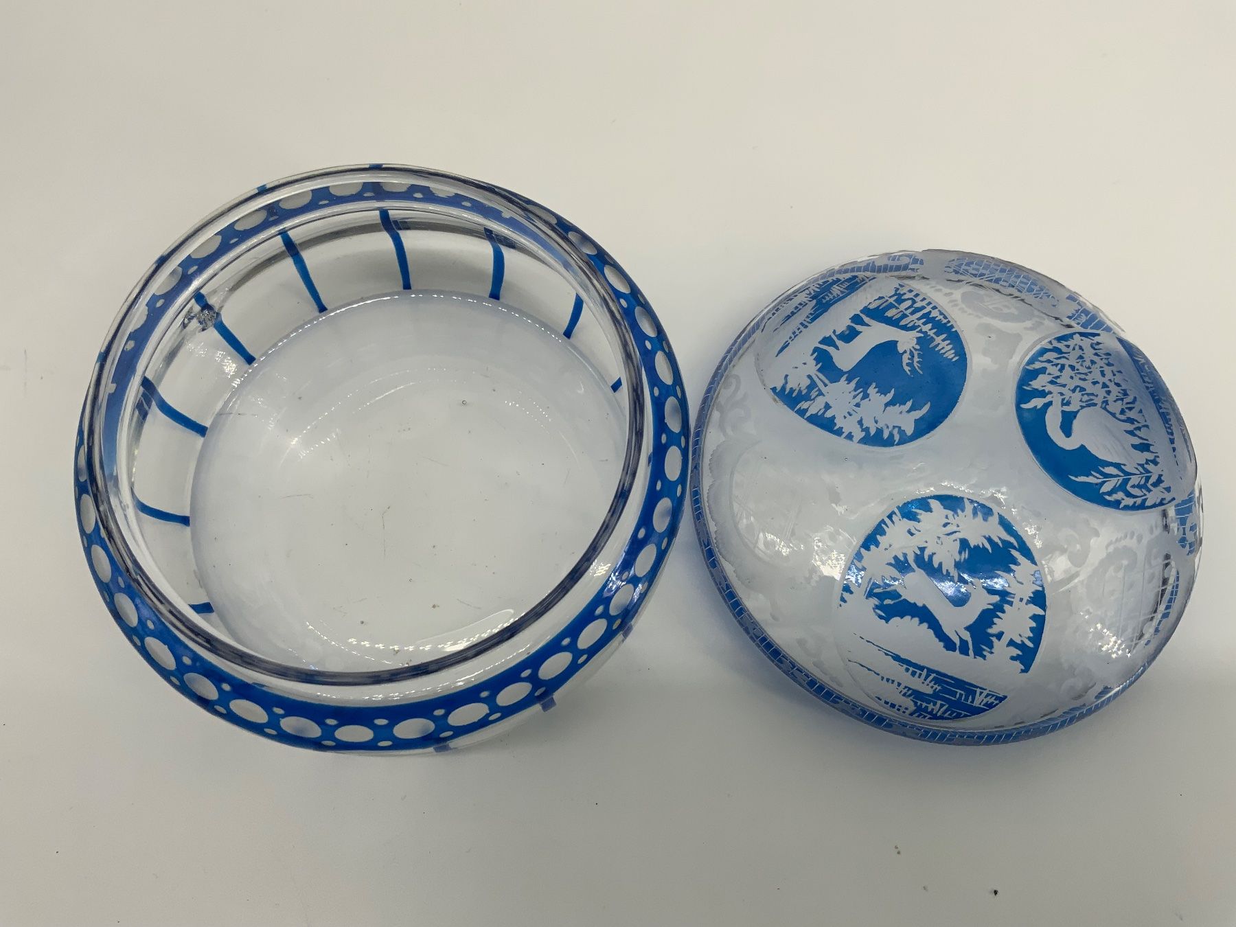Bicchieri: Dose Böhmisches Ueberfang Glas geschliffen – Usato da Erlach venduto da silvia3235 4