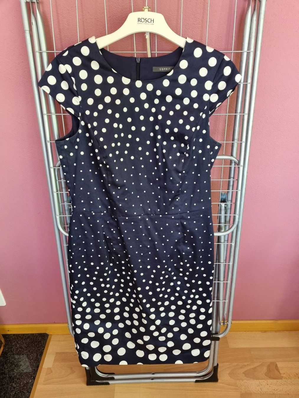Esprit Vestiti: Dottkleid, Punktekleid, Marineblau Weiss – Nuovo (secondo la descrizione) da Küsnacht ZH venduto da shrek70 2