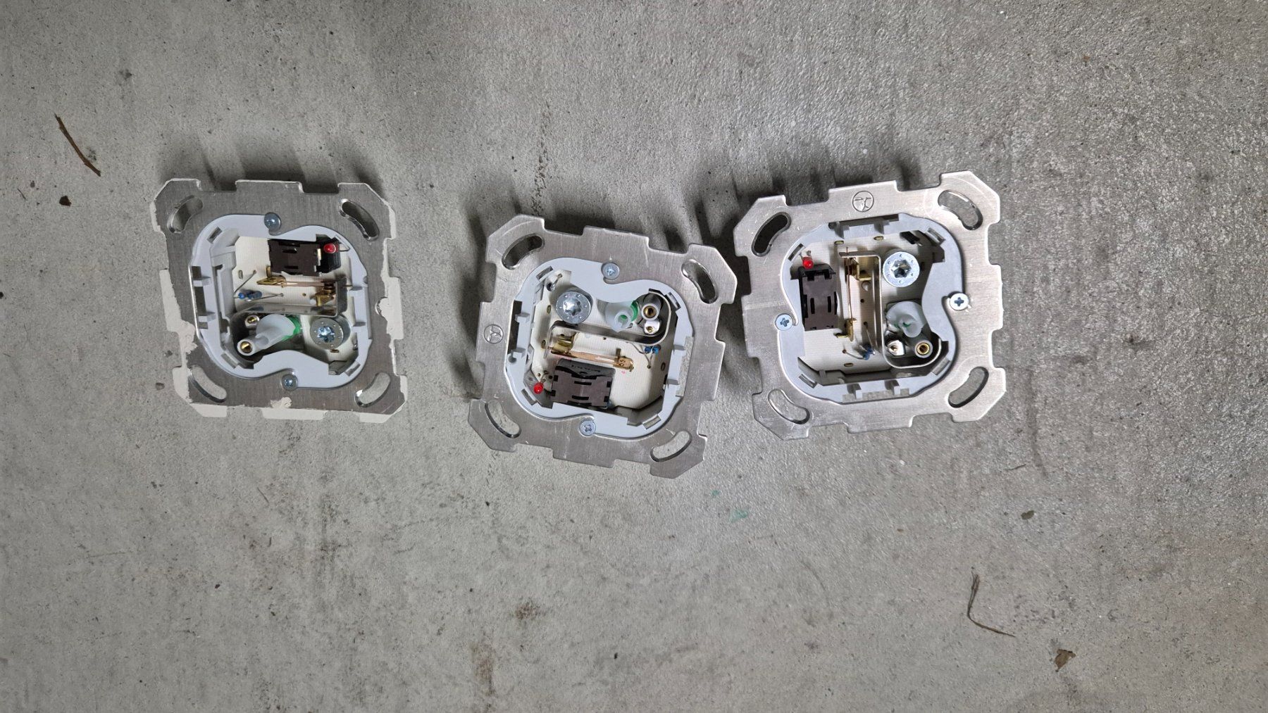 Altro per la casa: Feller Raumthermostat 3st – Usato da Oberägeri venduto da Timka111