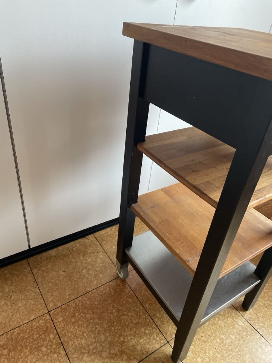 Tische: Küchen Rolltisch – Gebraucht aus Freidorf TG von ibipatria 2