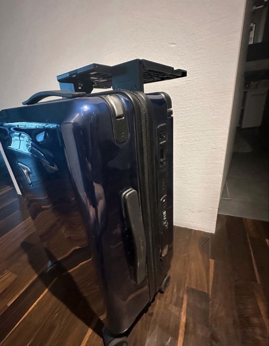 Valigie: Tramora Reisegepäck USB Koffer mit eingebautem Tisch – Usato da Balgach venduto da ren_xy57 7