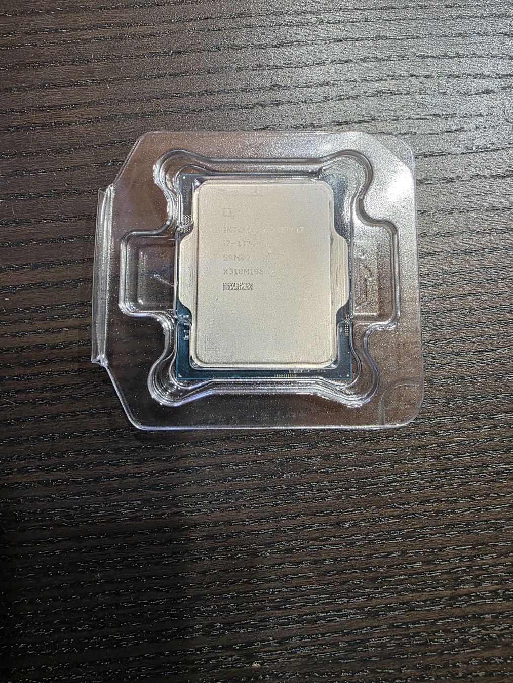 Intel Componenti elettronici: CPU Intel i7-13700KF – Usato da Gurzelen venduto da daenu_1236 4