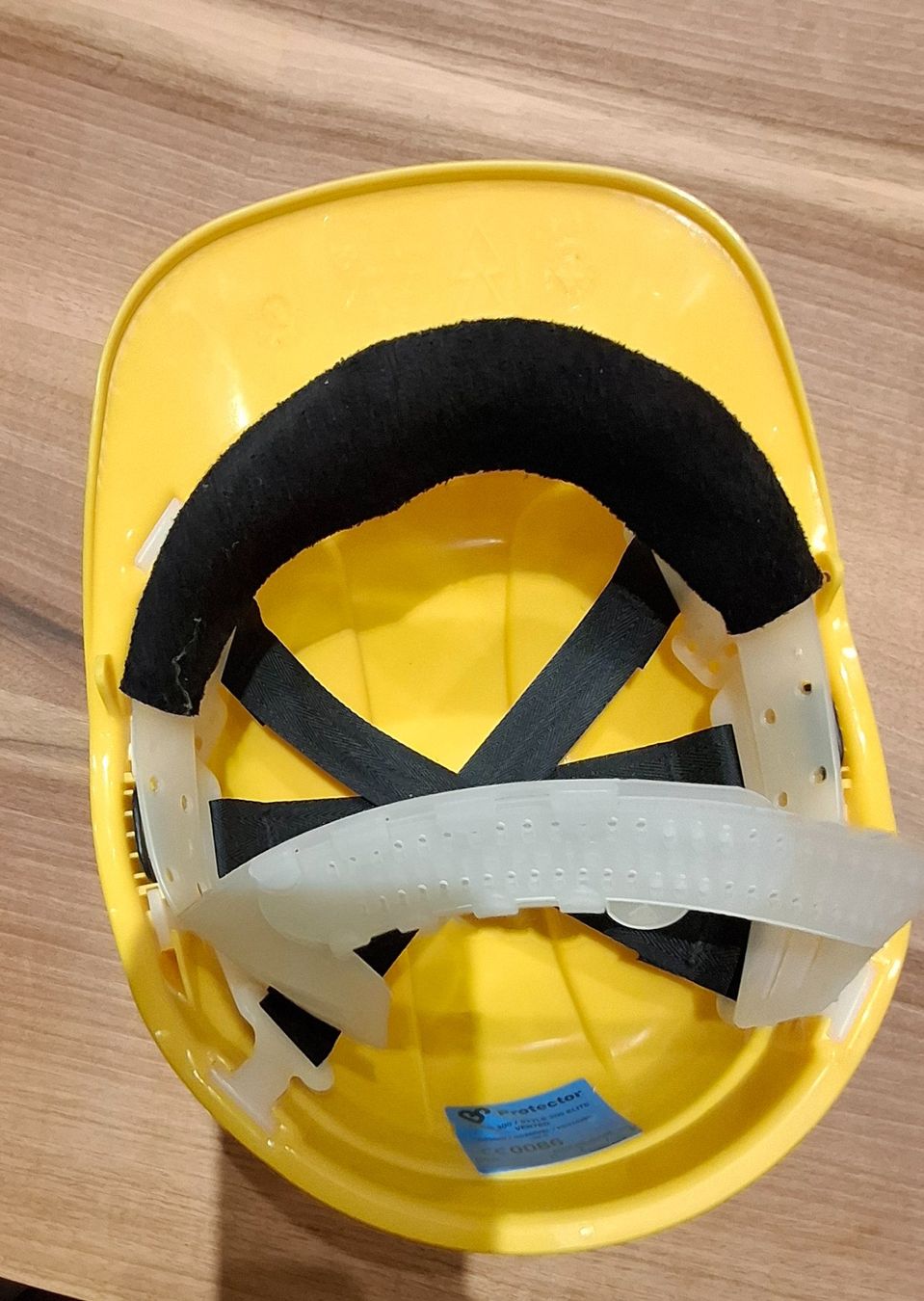 Gesichts- und Gehörschutz: Schutzhelm gelb Grösse neu – Gebraucht aus Lützelflüh-Goldb von holdrio011 3
