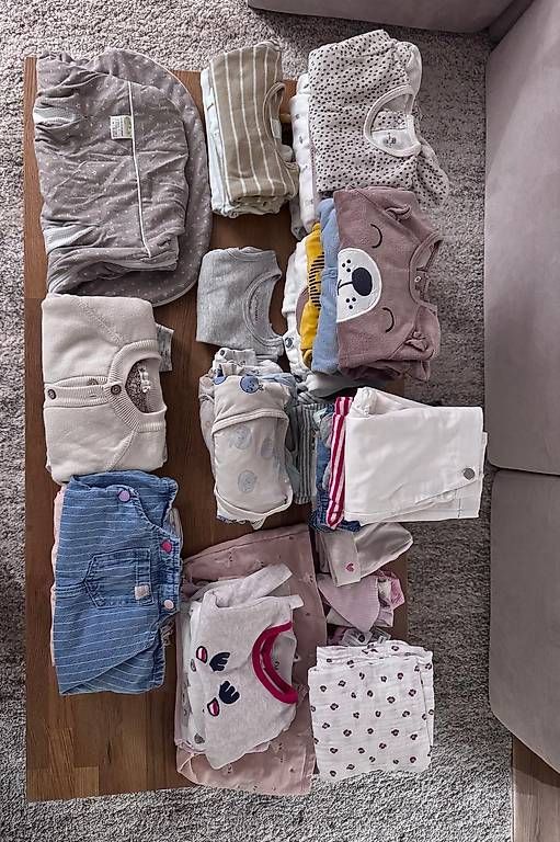 Lotti & Set di vestiti: Gebrauchte Kinderkleider zu verkaufen – Usato da Boll venduto da Wakis 2