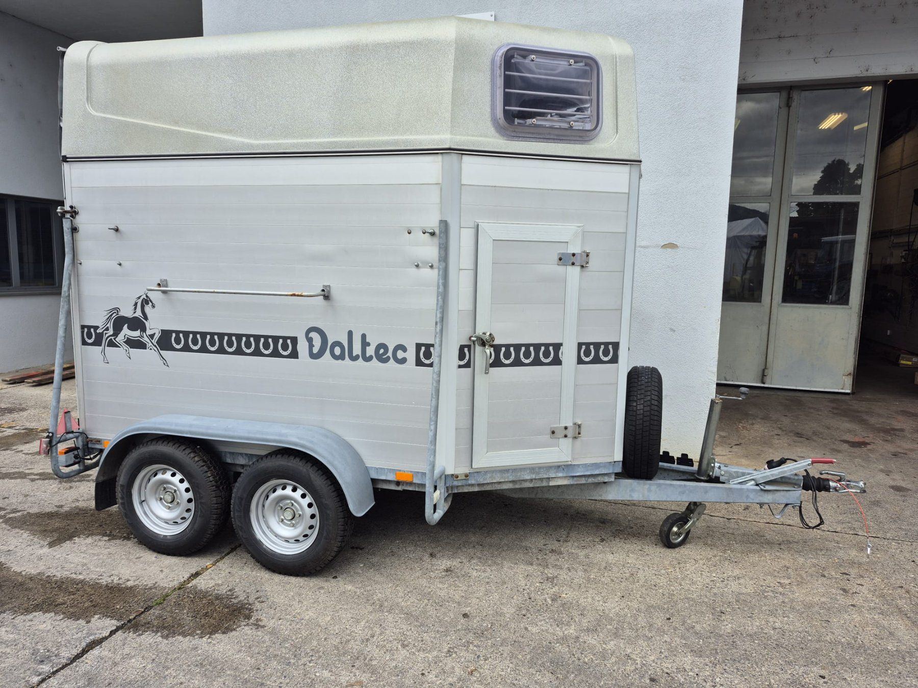 Daltec Rimorchi: Pferdeanhänger Daltec Cargo 2 – Usato da Jona venduto da LMB-Maschinen 2