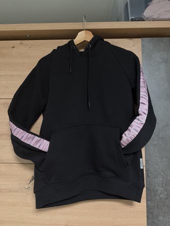 Edelvetica Pullover