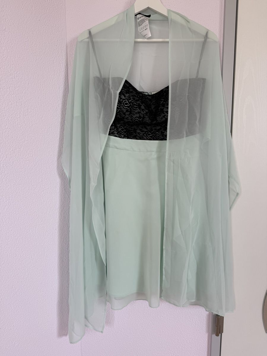 Kleider: Cocktailkleid kurz – Gebraucht aus Buttisholz von kat_2fnn 1