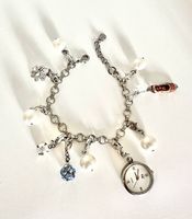 Charm-Armband mit Swarovski-Steinen & Uhr